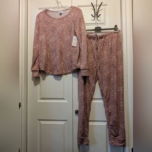 LAST WEEK 3 for $30 MIKK Cat AOPLoungewear Pajama Pants Top Size L bottom XL